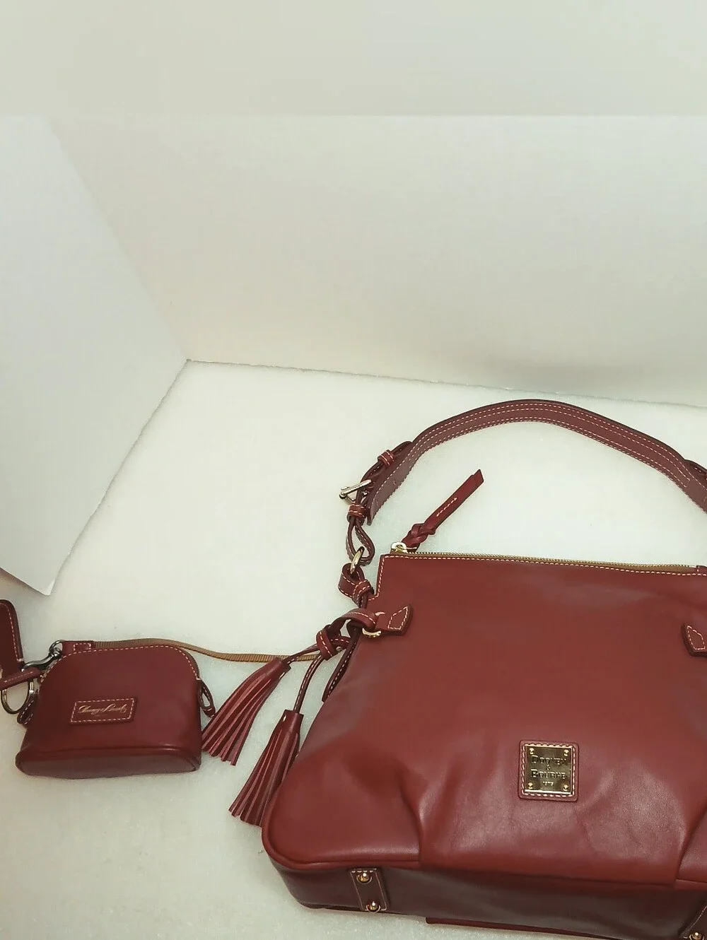 Dooney & Bourke Teagan Newford Hobo Shoulder Bag Leather Purse Medium